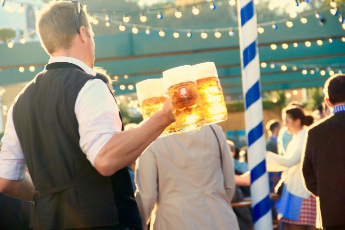 Oktoberfest helyett csak öten sörözhetnek Münchenben