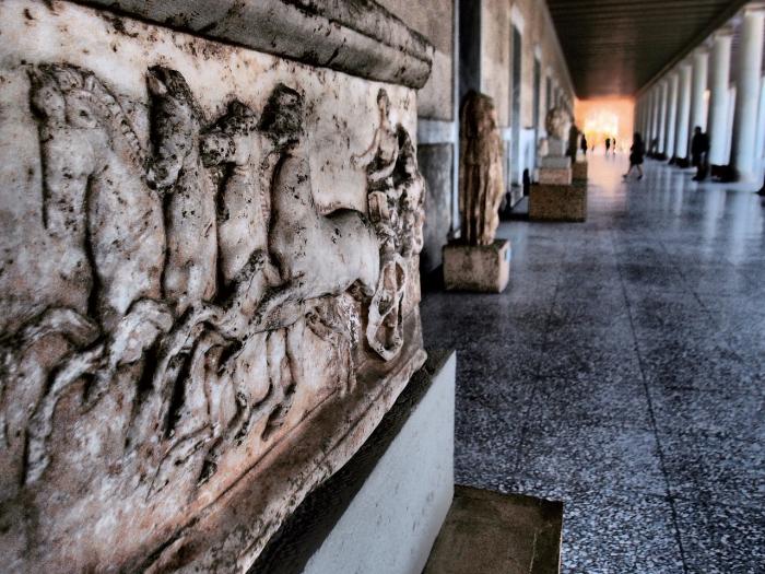 Megnyitották Nagy Sándor koronázási palotáját Görögországban