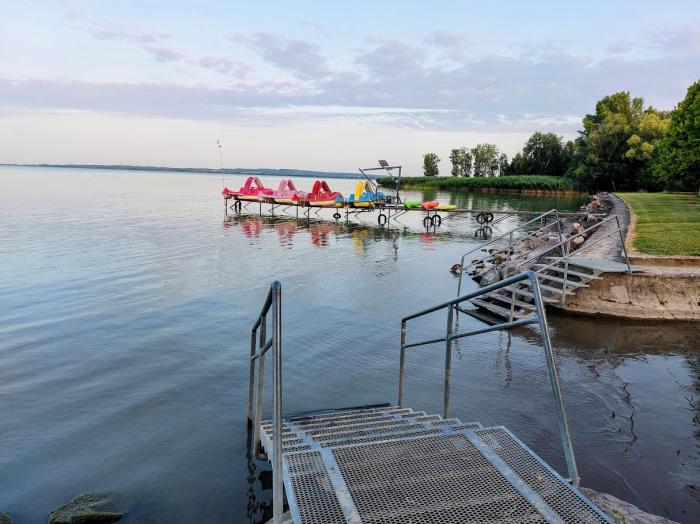 Balaton egyik legsokszínűbb strandélménye várja a fürdőzőket keszthelyen