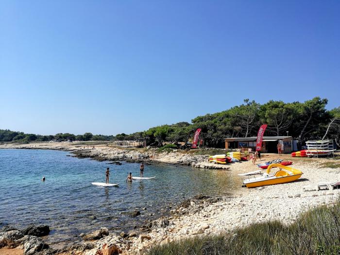 Kevesebb turista érkezhet idén a horvát tengerpartra