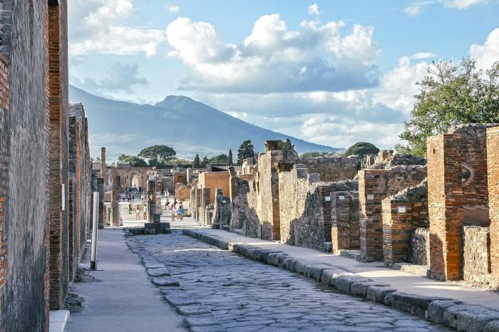 Júliusban éjszakai túra és borkóstoló is jár a belépőjegyhez Pompejiben
